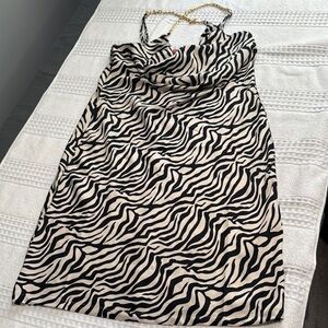 Guess Black and White Sheath Cocktail Dress